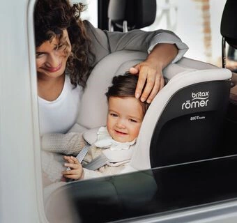 Britax DUALFIX 5Z - boczne skrzydełka