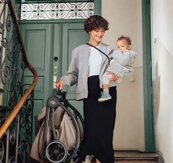 Britax Römer RIO podnoszony jedną ręką