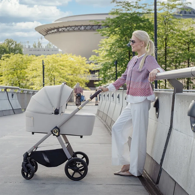 Wózek Dada Prams Flux 2w1 w wersji spacerowej