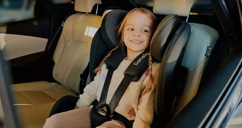 Lionelo Harper i-Size fotelik widok ogólny