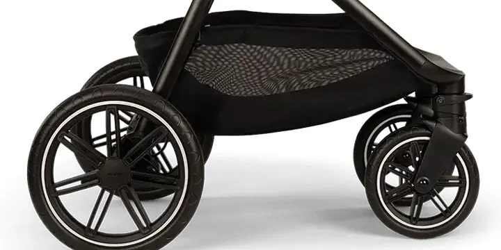 Kosz pod wózkiem Nuna Triv LX oraz kieszeń zapinana na zamek