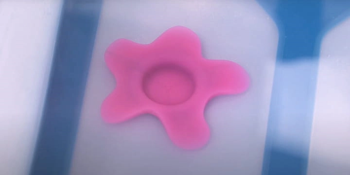 Korek termiczny Stokke Flexi Bath zmieniający kolor