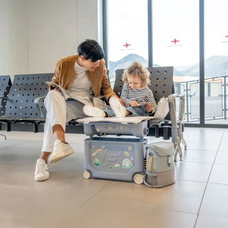 stokke jetkids bedbox walizka dziecięca z funkcją łóżka